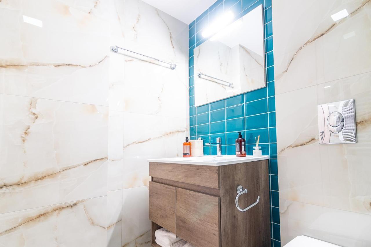 Retropolitan Living Patras Apartment Екстериор снимка