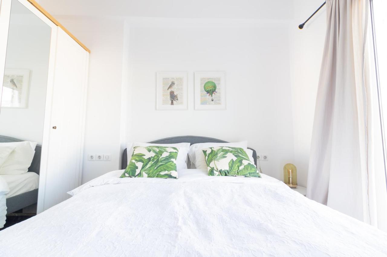 Retropolitan Living Patras Apartment Екстериор снимка