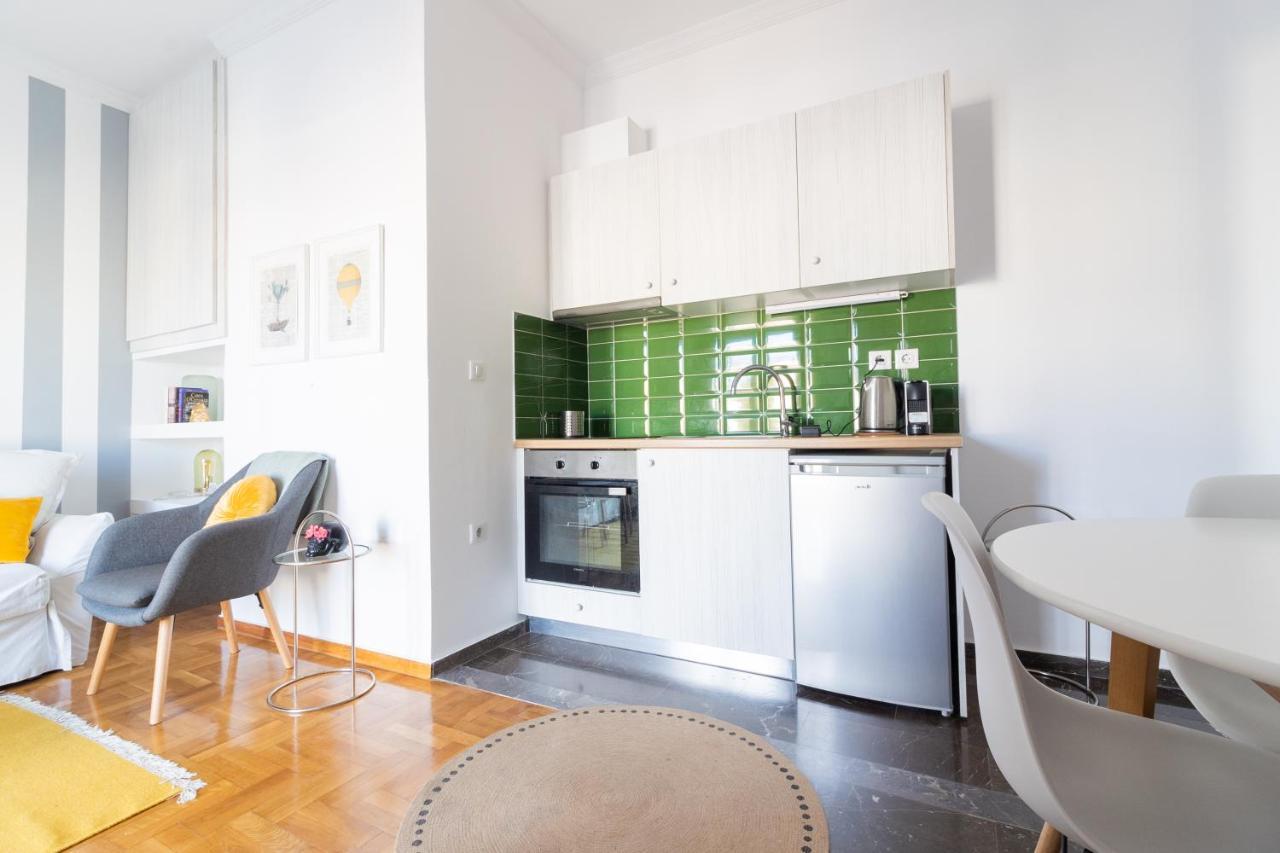 Retropolitan Living Patras Apartment Екстериор снимка